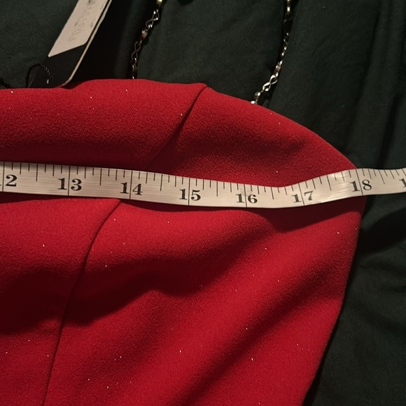 Chic One-Shoulder Red Dress - Picture 12 of 12